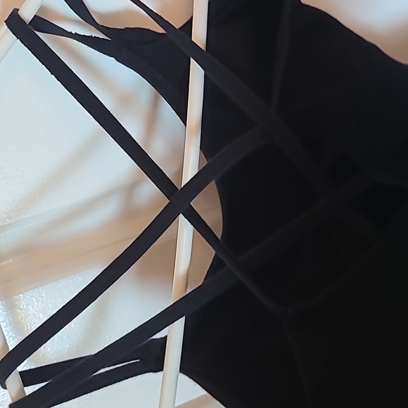 Black Cross Back Capezio Leotard - Picture 5 of 5